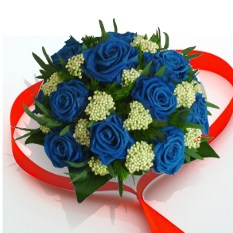 Rosas naturales color azul, liofilizadas, con tres años de duración. Bellísimas y muy originales, ideal para regalar en momentos especiales.
